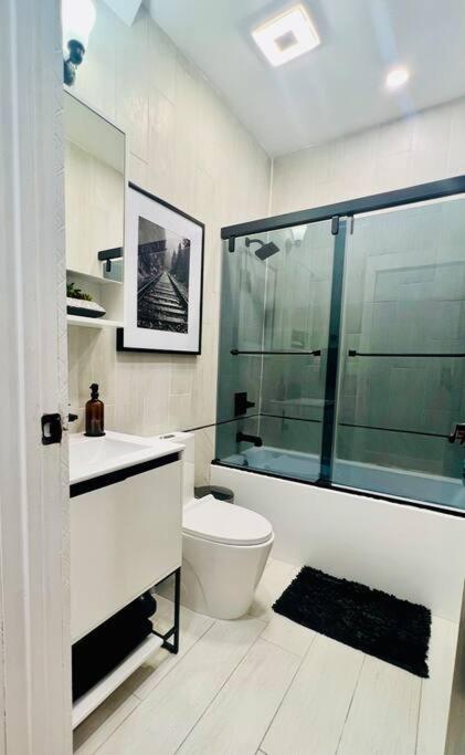 2 Bedroom Apartment, Close To Nyc & Downtown Jc! Jersey City Zewnętrze zdjęcie